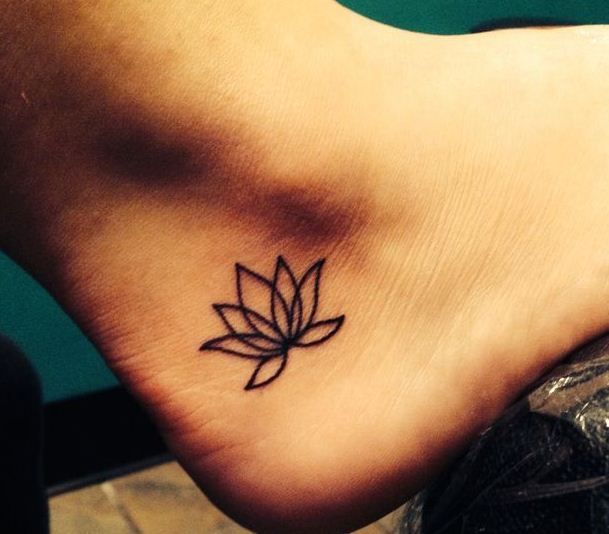 15 Best And Simple Ankle Tattoo Design