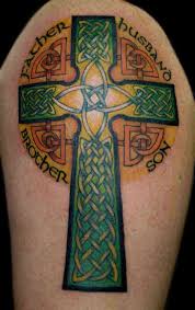 20 Celtic Cross Tattoo Design